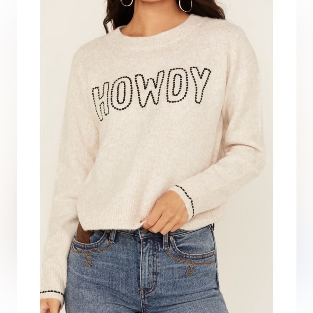 SALE! White Crow Sweater M Cream ‘HOWDY' Embroider Crewneck Black Stitch & Trim